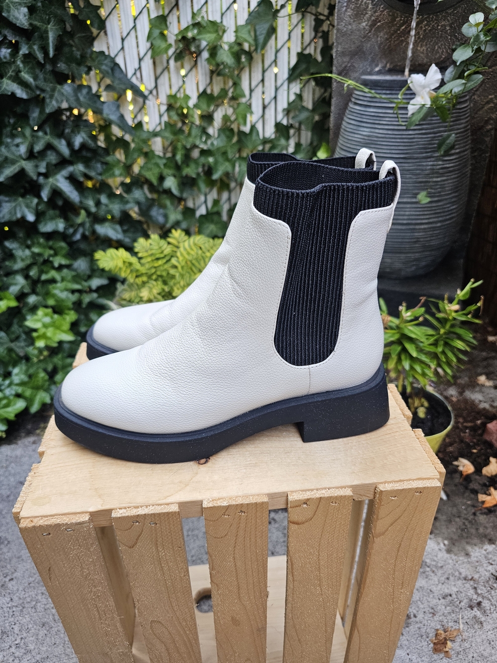 Classic Chelsea Boot - White/Black Women's Ankle Boots